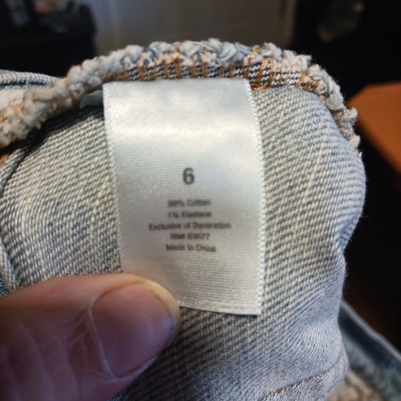 A.n.a  a new approach women's blue Jean floral skirt size 6 A-53 - Picture 6 of 6